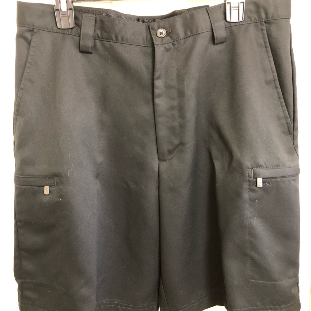 NWT - Izod XFG golf shorts